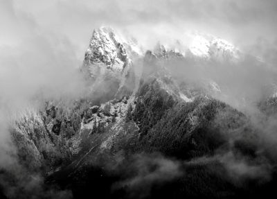 Gunn Peak with fresh snow, Cascade Mountains, Washington 403a