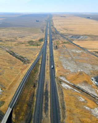 Looking West over Interstate 90 by Ritzville Washington 584