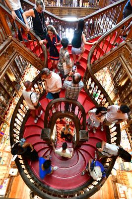 Red Staircase in Livraria Lello bookstore, Porto, Portugal 1614