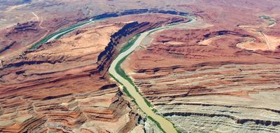 Cross section of Raple Ridge, San Juan River, Mexican Hat Rock, Lime Creek, Mexican Hat, Utah 803