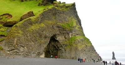 Reynisfjara Black Sand Beach Basalt Column, Reynisdrangar Sea Stack, Vik, Iceland 1474