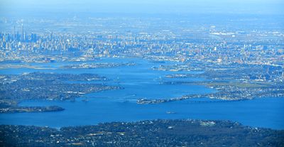 New York City Skyscraper, Manhattan, LaGardia Airport, Riker Island, East River, Harlem, Throngs Neck Bridge, Whitestone Bridge,