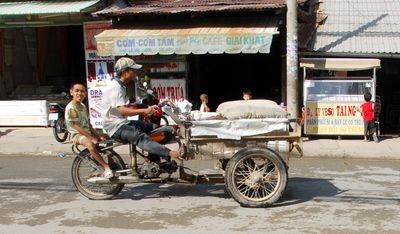 Motoriized Cart in Saigon Vietnam 085  