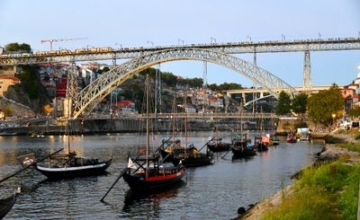 Douro River Cruise Boats, Douro River, Luís I Bridge, Ponte Infante Dom Henrique, Porto, Portugal 498