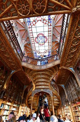 Livraria Lello Interior, Porto, Portugal 1589  