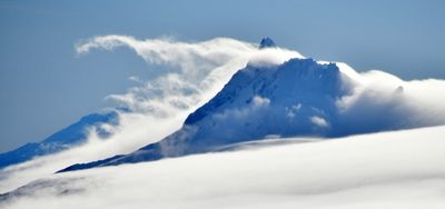 Cascade Volcanoes or Cascade Volcanic Arc, Sierra Nevada Range, Ring of Fire, Oregon and California