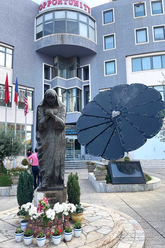 The Statue Of Saint Mother Teresa