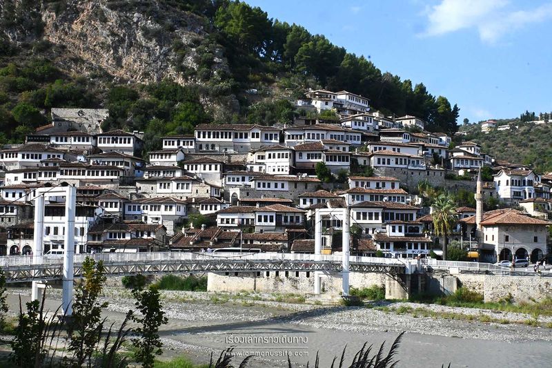 Berat Old Town (Mangalem Quarter)