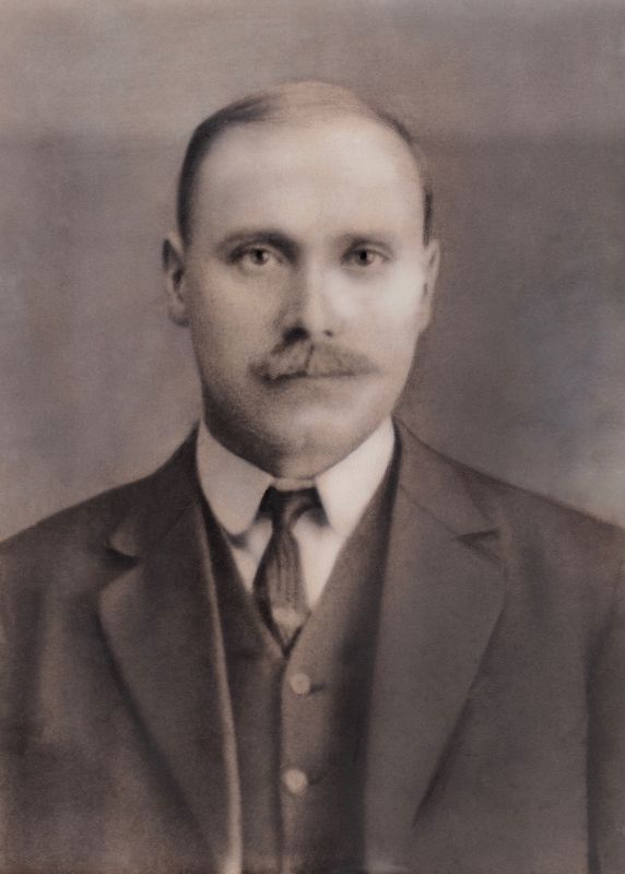 10) Anders Gust Anderson