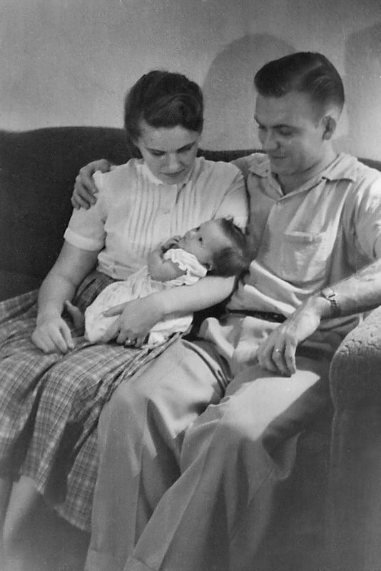 214) Thelma, Ray and Susie