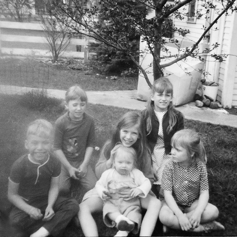 332) Spring in the backyard