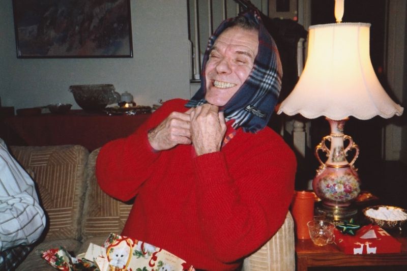 380) Ray at another Christmas at Sue's.
