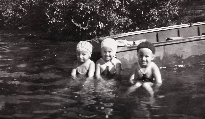 94) Janet, Thelma and Emily