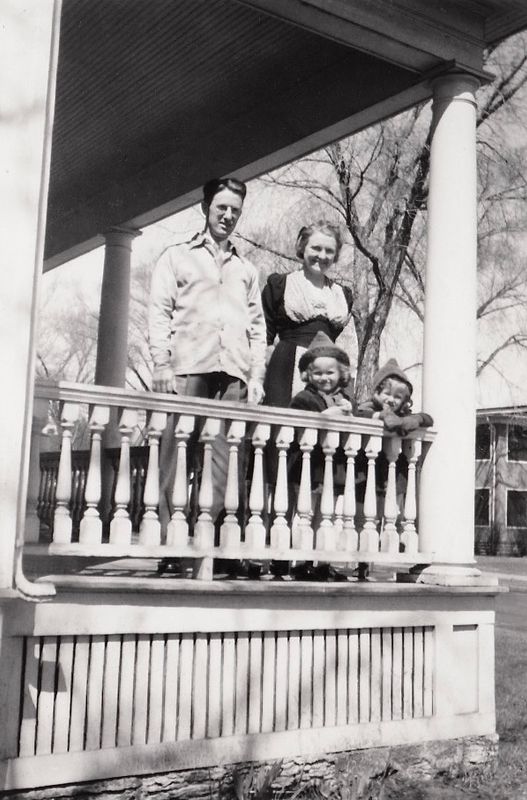 116) Bert, Elvera, Thelma and Emily