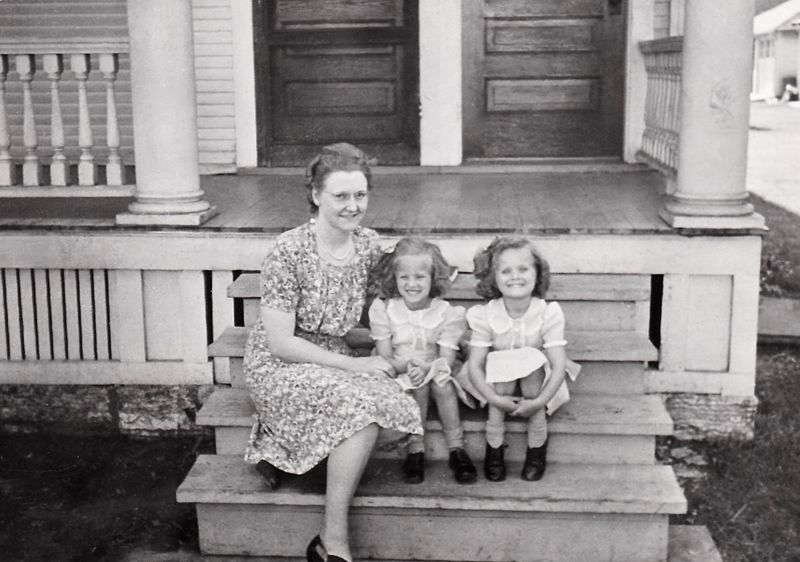 124) Elvera, Emily and Thelma