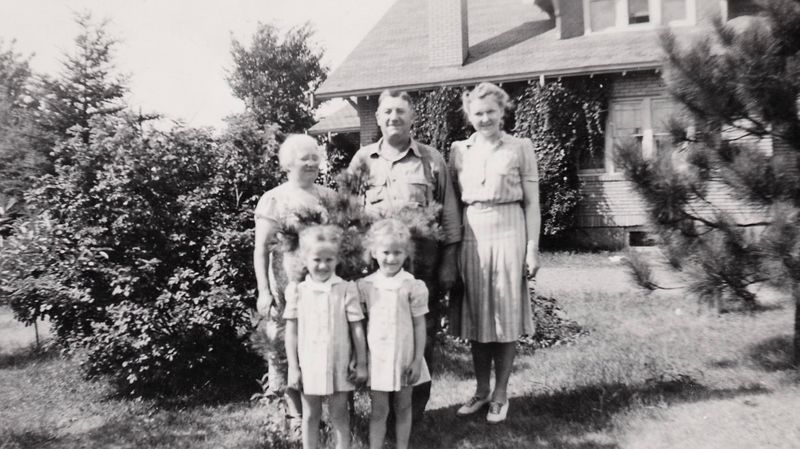 149) Hilda, Fritz, Thelma and Emily