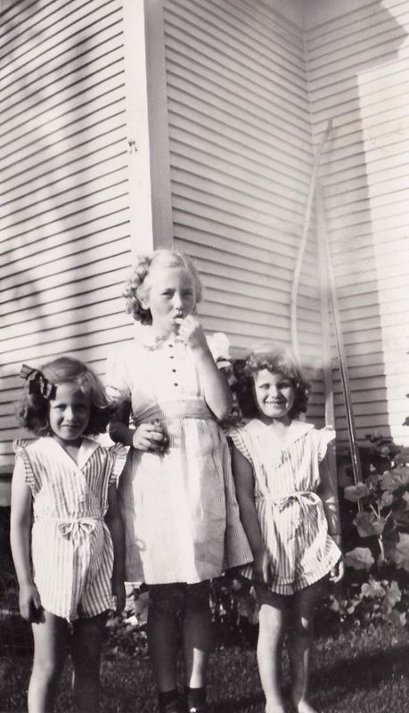 181) Emily, ?, and Thelma