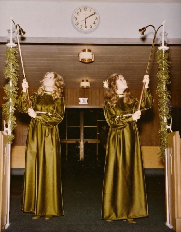 273) Jr bridesmaids, Lynn Pearson and Sue Anderson