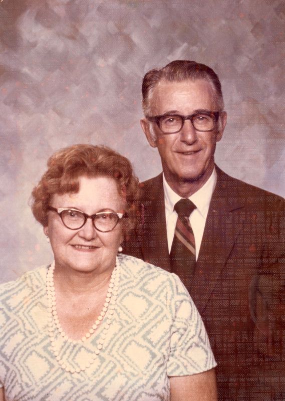 276) Elvera and Bert Estlund