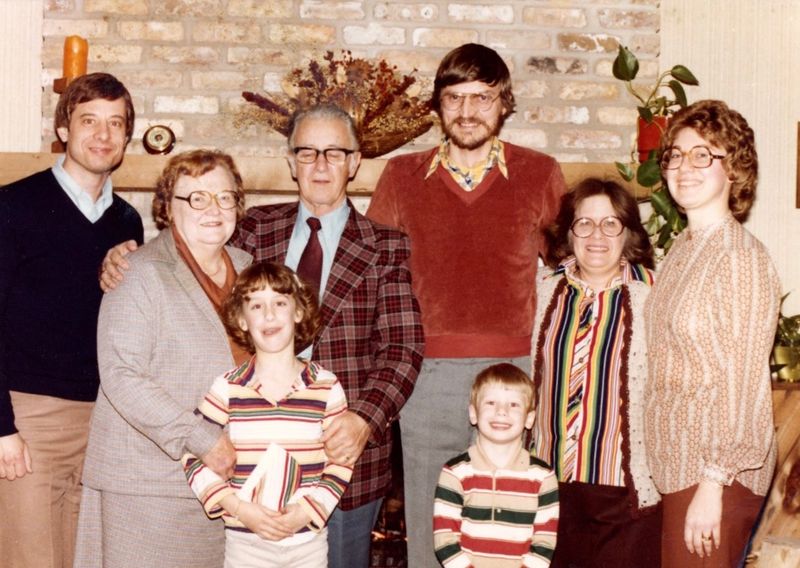 279) Tom and Mary Harrer and family