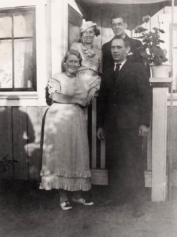 24) Rosa and Knut, Ruth Margot and Knut Yvygne