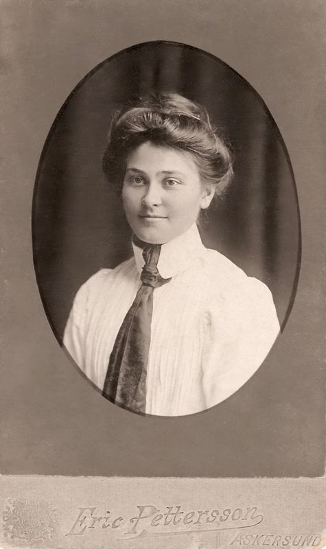 57) Johanna Victoria Hannah (Almquist) Newbloom?