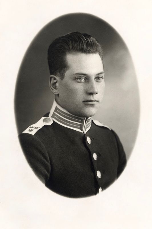 100) Sven