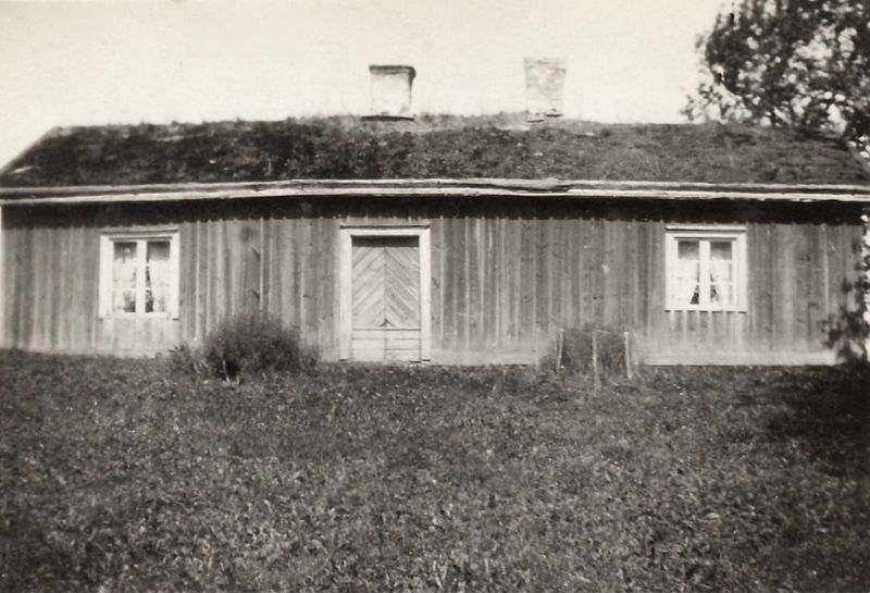 101) 2nd house at Lilla Kamptorp where Theresia and Davied and family lived.