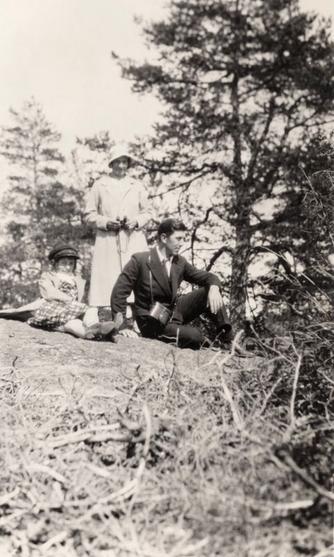 152) David,  Gunhild and Britt Johansson?