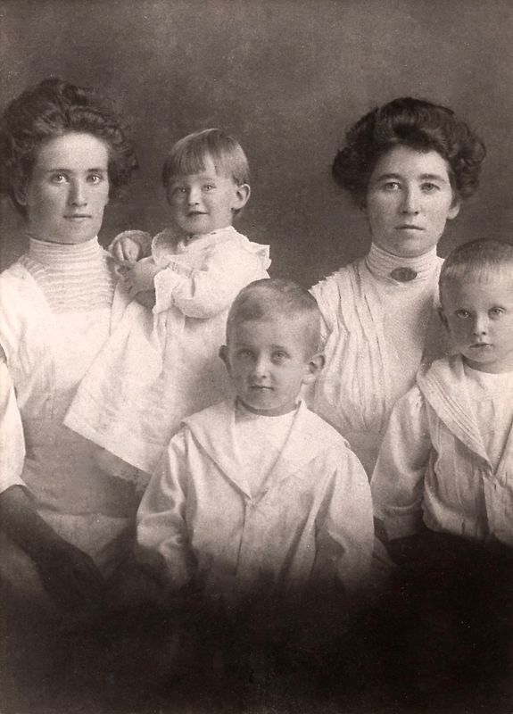 165) Emily and sister Hilda Estlund and boys
