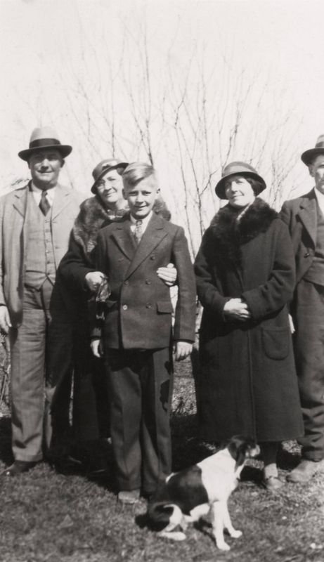 186) Fritz, Hilda, Gordon Asplund, Anna and John