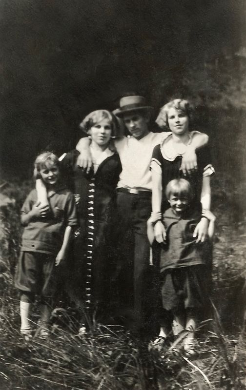 238) George, Pearl,her sister  and?
