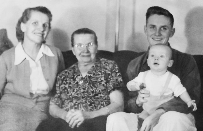 250) Pearl, her mother?, Dick and Richie