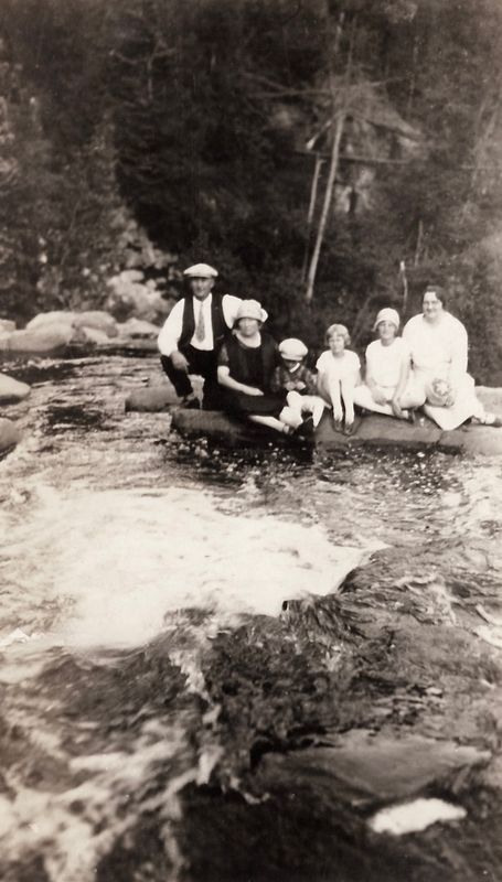 321) Fritz, Hilda, and the Asplunds