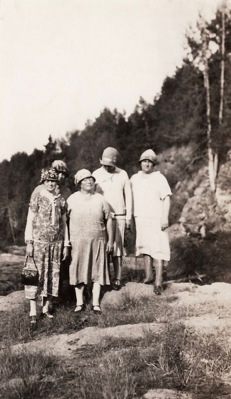 326) Hilda, Helga Asplund and ?