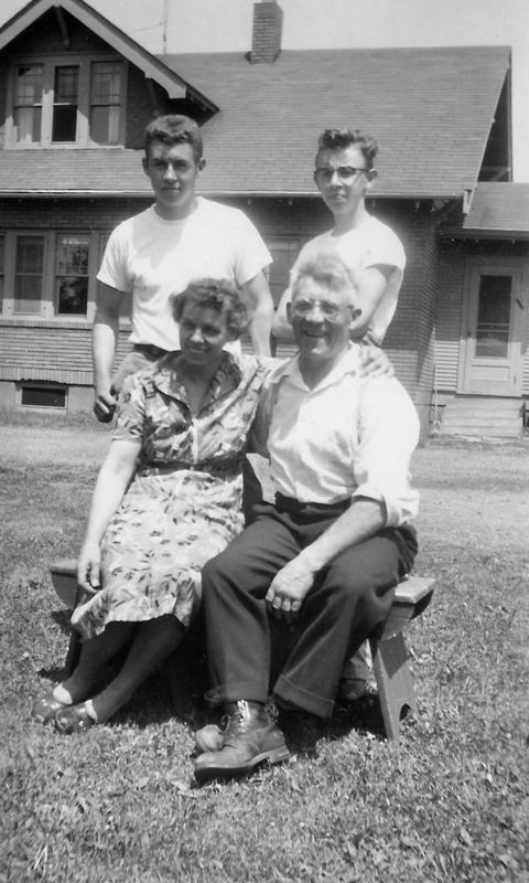 450) Venzel, Jerry, Ruth and Alvin