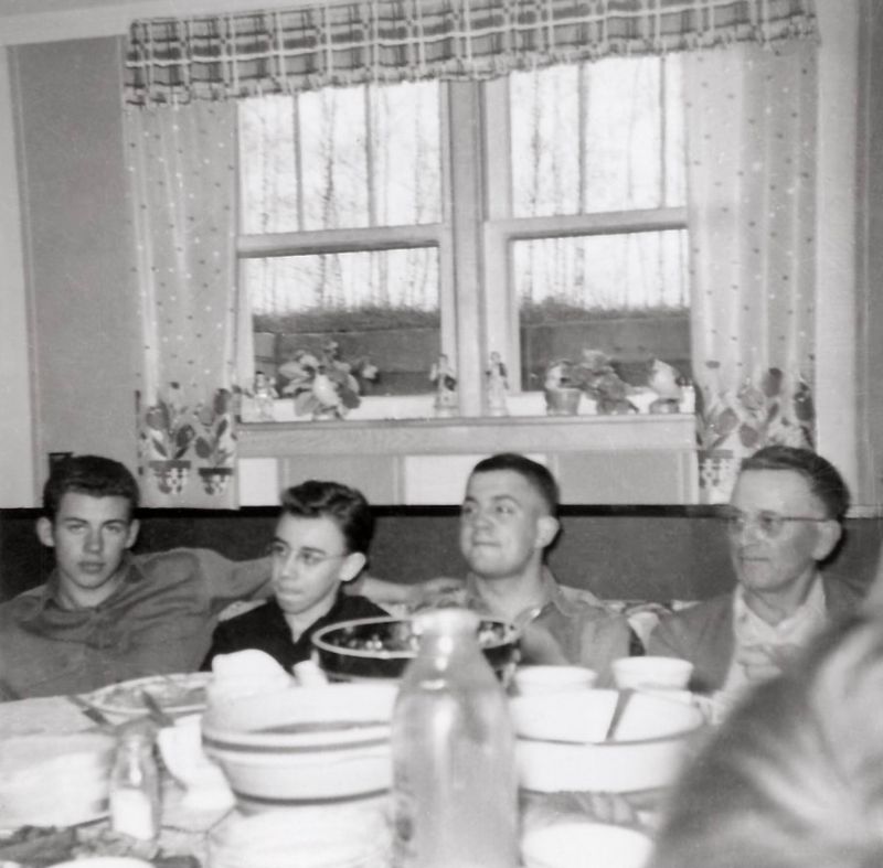 453) Venzel, Jerry, Roger? and George Estlund