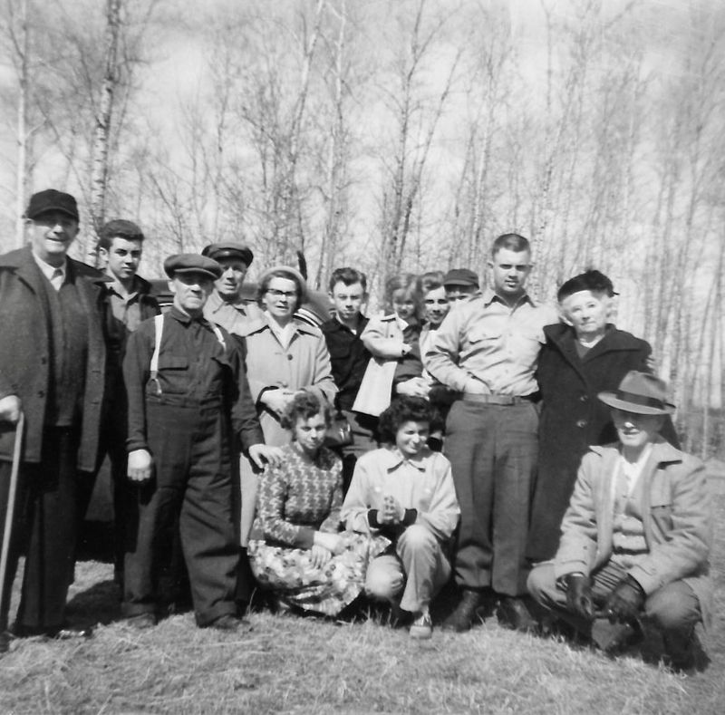 454) Estlunds and Johnsons