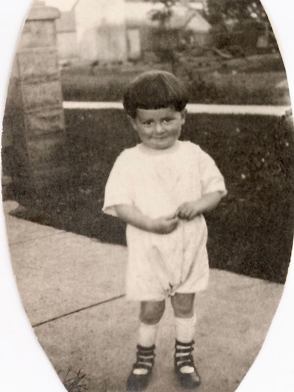 464) Ernst Haag family 3 out of 5