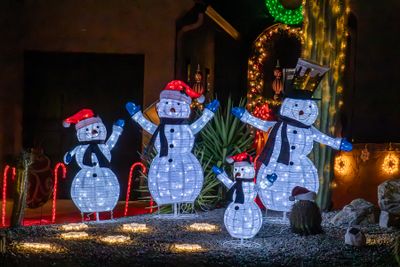 01 Joyful Snowmen