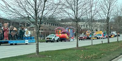 Parade in Transit
