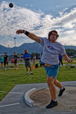16 Shot Put 2