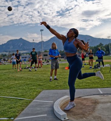 17 Shot Put 3
