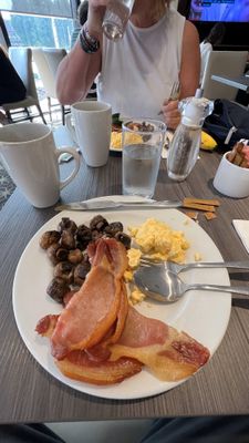 A typical British breakfast