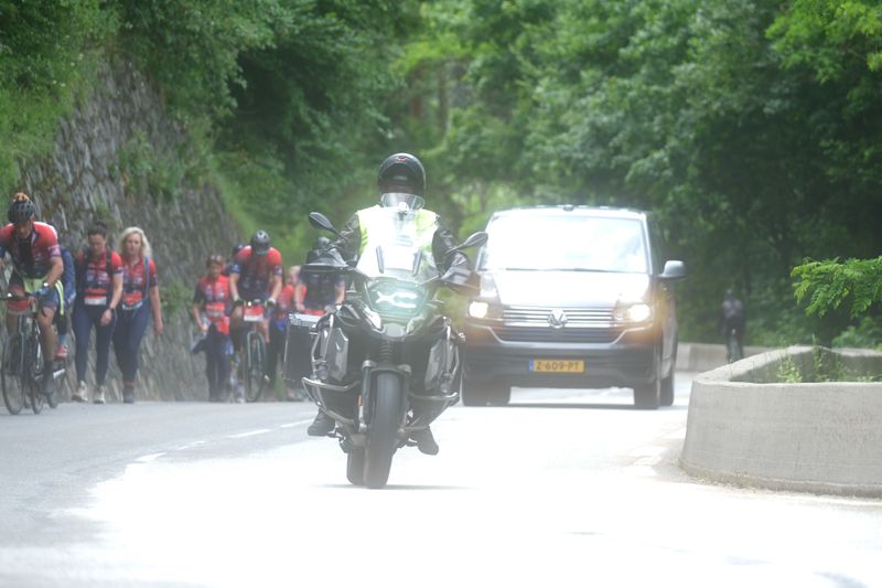 HKXH8989.jpg