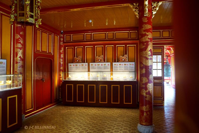 138 Pavillon Ngu Phong , ct cloche.JPG