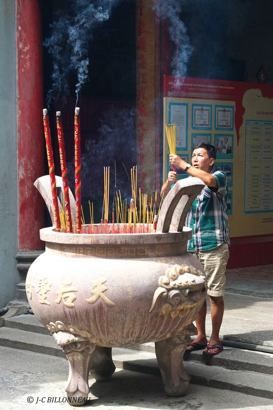 219 Temple Thien Hau.JPG