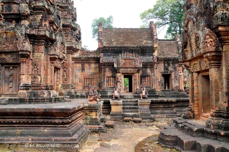 385 Temple Banteay Srei.JPG