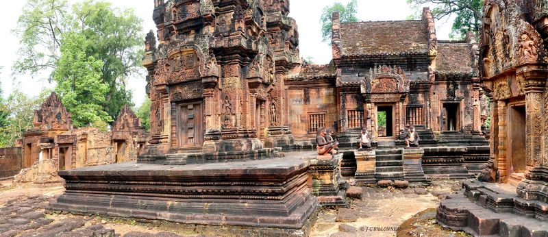 411 Temple Banteay Srei.jpg