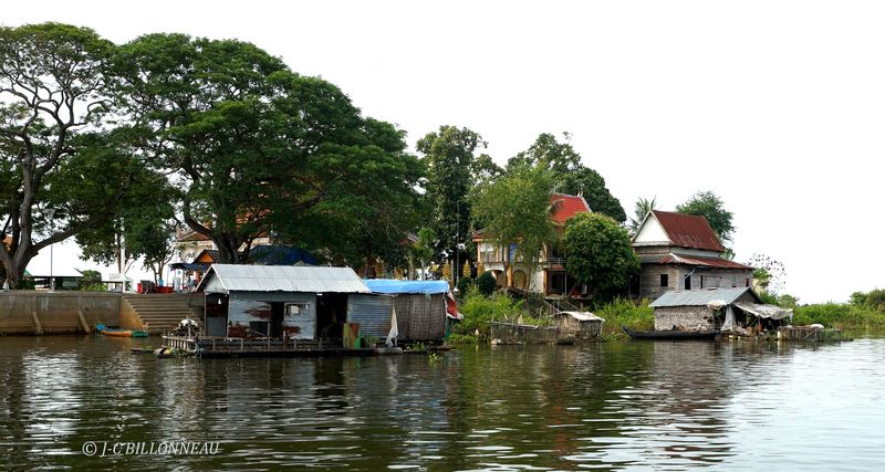 436 Village du Tonl Sap.JPG